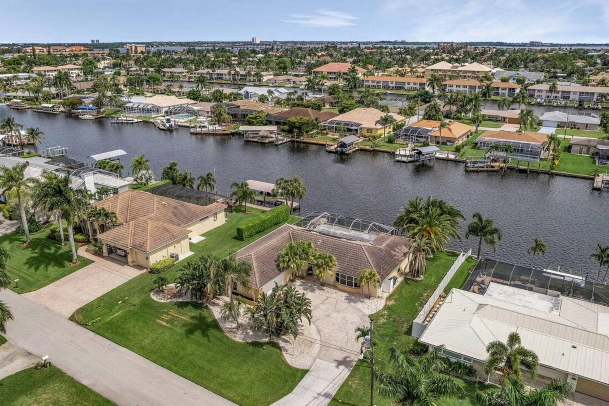 Villa Catalina Isles - Holidays In Paradise Cape Coral Exteriér fotografie
